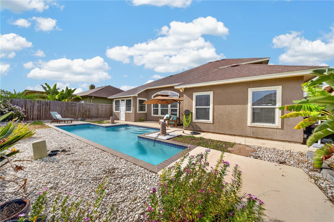 14218 Allamanda Dr Property Photo 37