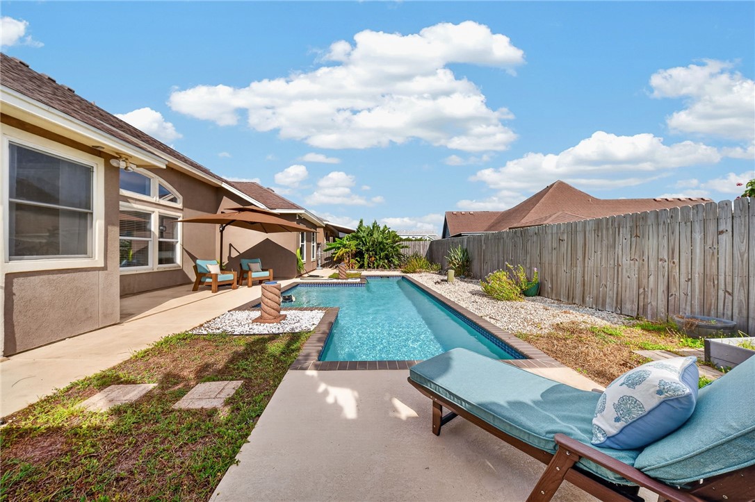 14218 Allamanda Dr Property Photo 38