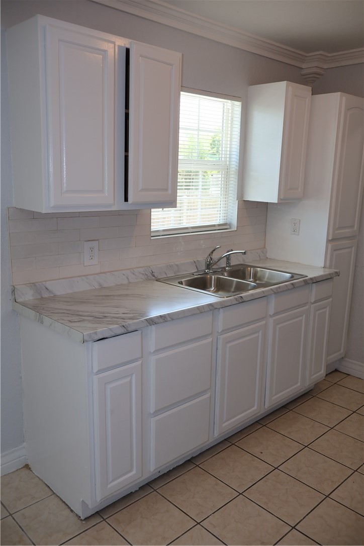 613 Francesca St Property Photo 10