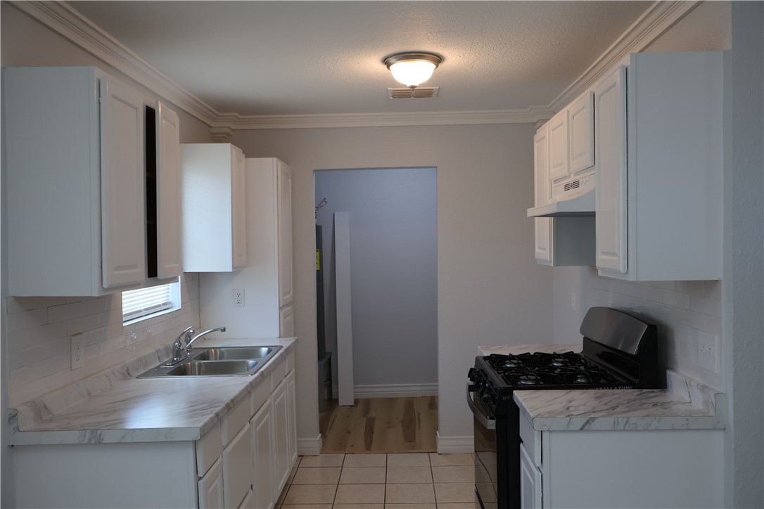 613 Francesca St Property Photo 31