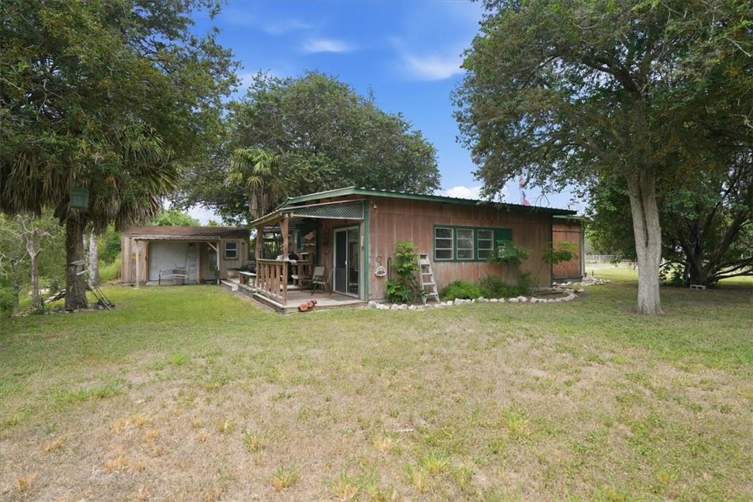 121 Lakewood Lane Property Photo 1