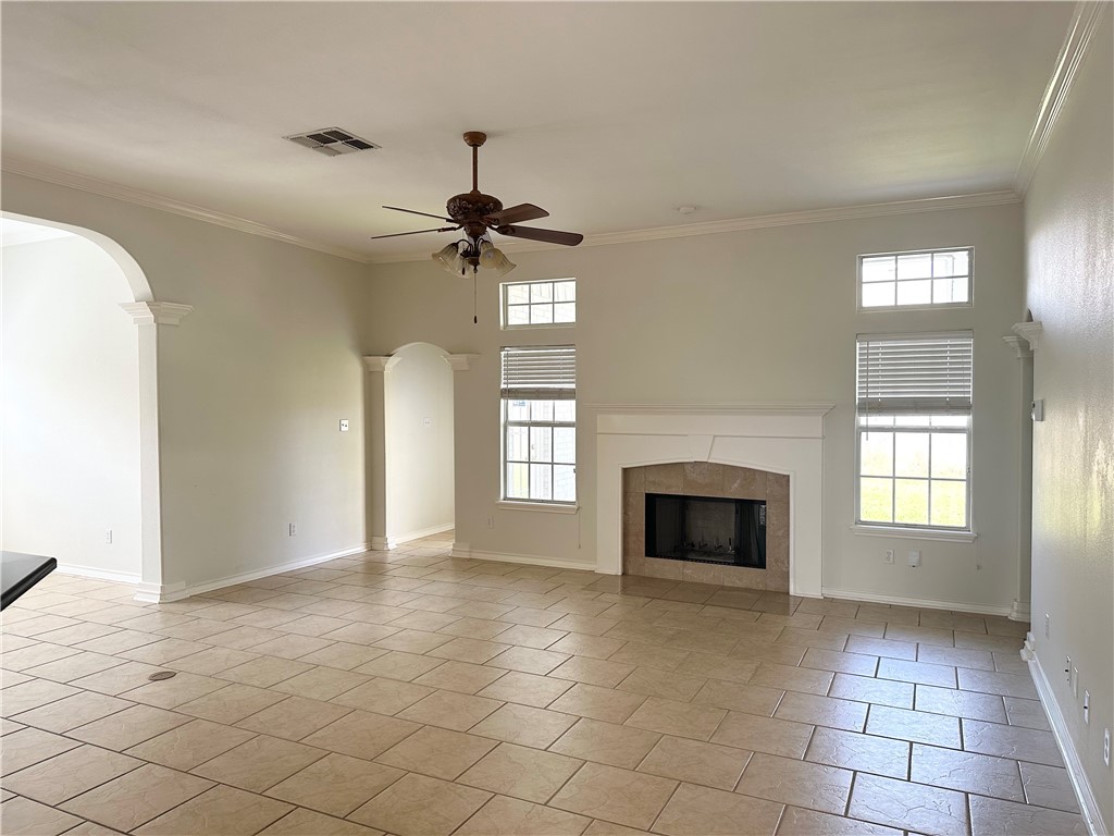 7613 Bayonne Dr Property Photo 3