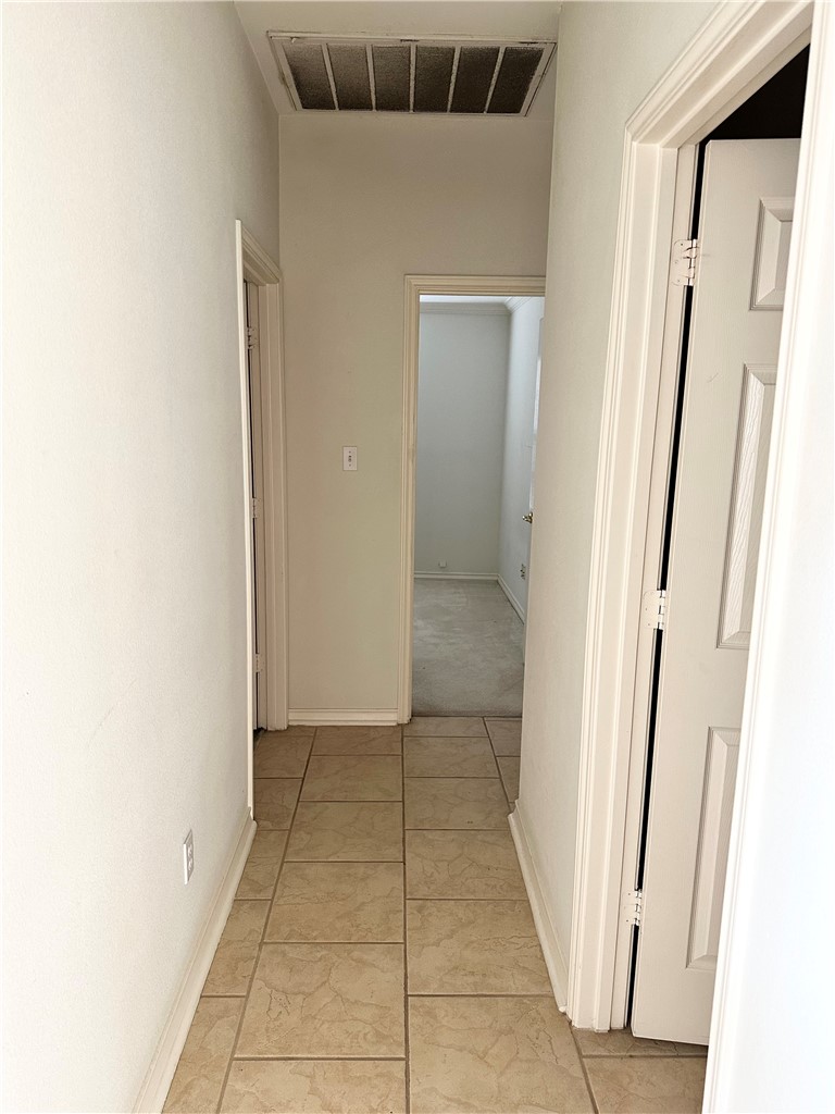 7613 Bayonne Dr Property Photo 9