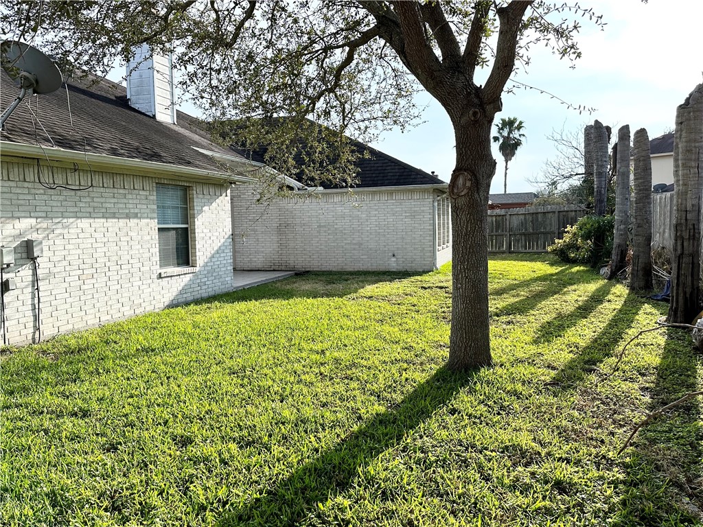 7613 Bayonne Dr Property Photo 15