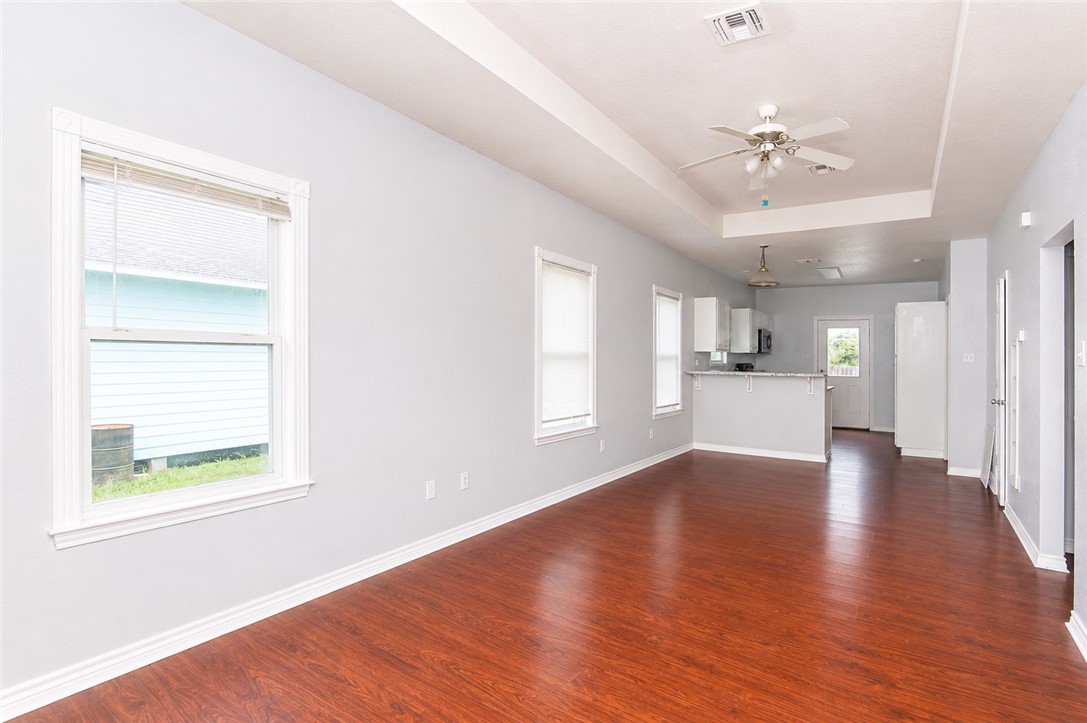 1824 Highway 35 S Property Photo 2