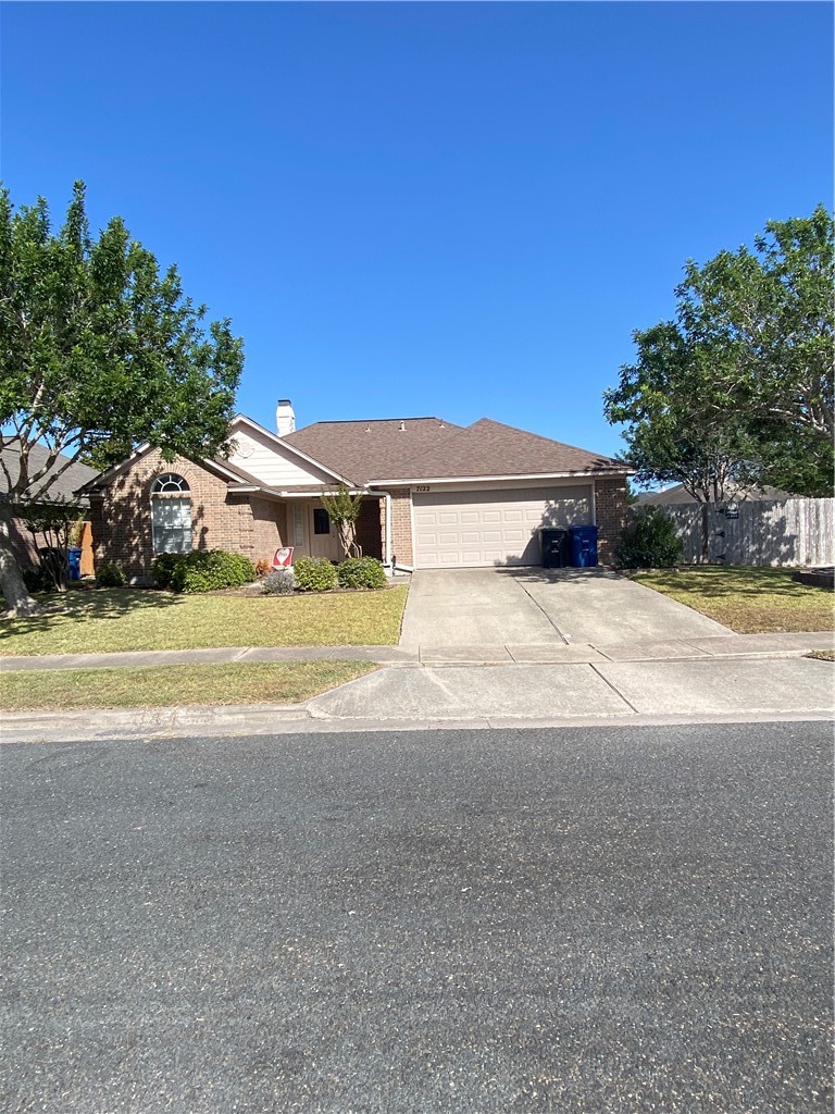 7122 Lindenwood Dr Property Photo 1