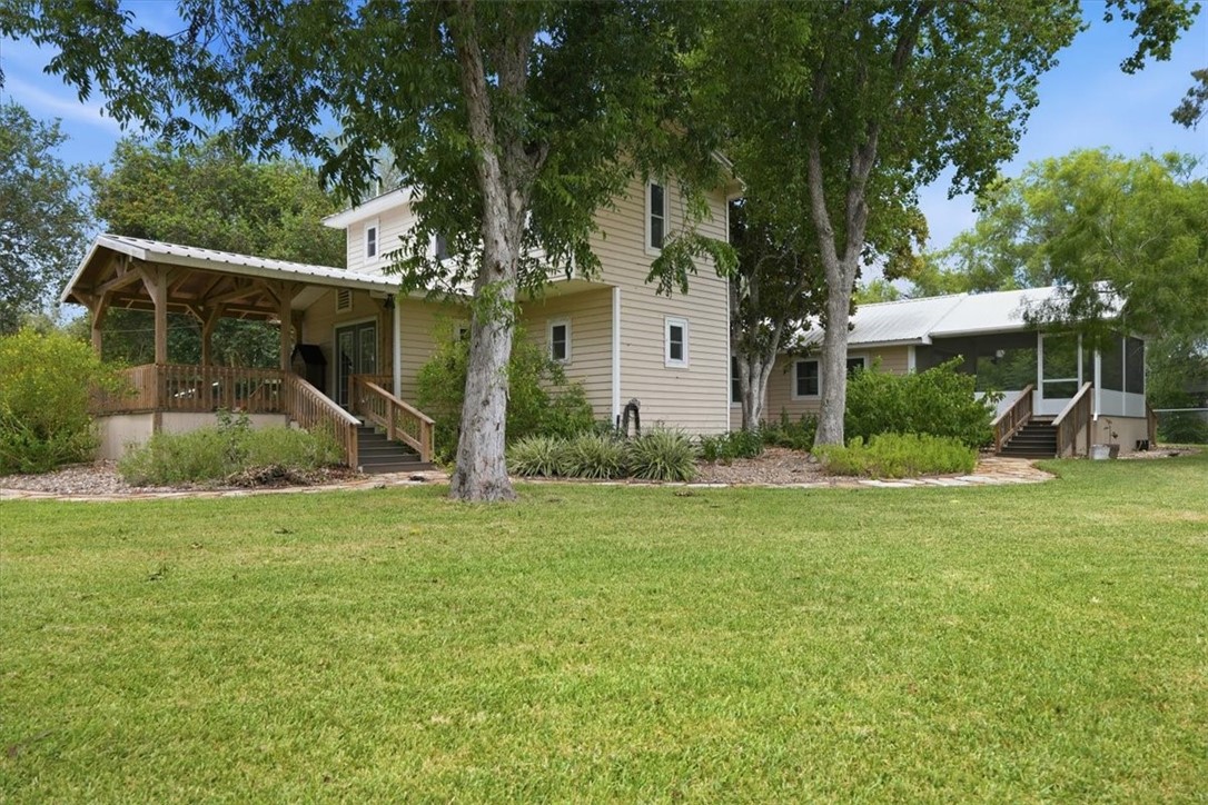 124 Lakepark Cir Property Photo 3