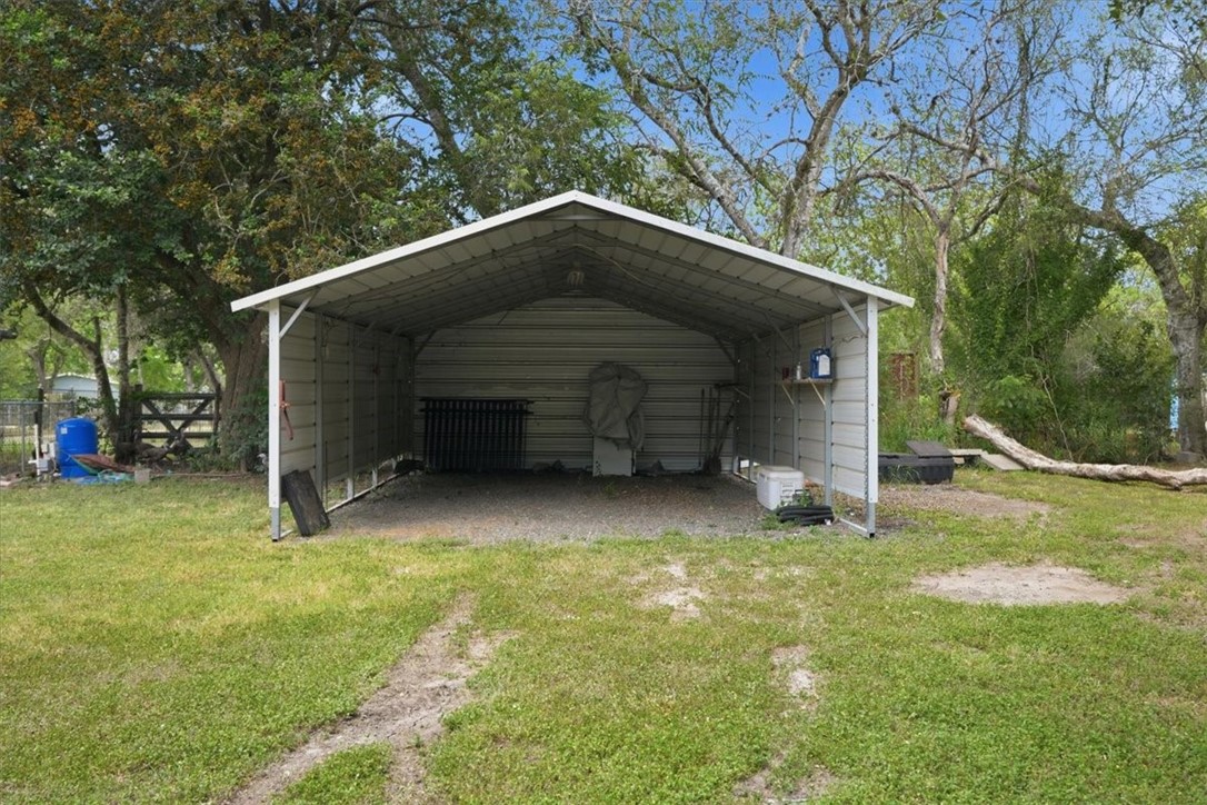 124 Lakepark Cir Property Photo 10