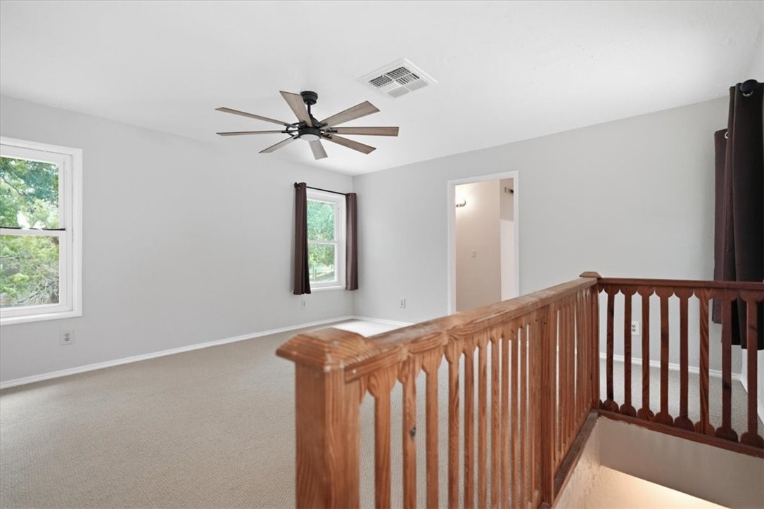 124 Lakepark Cir Property Photo 32