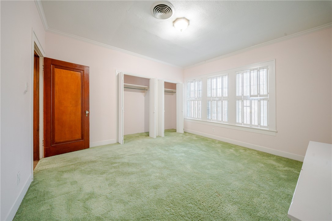 205 E Cleveland St Property Photo 30