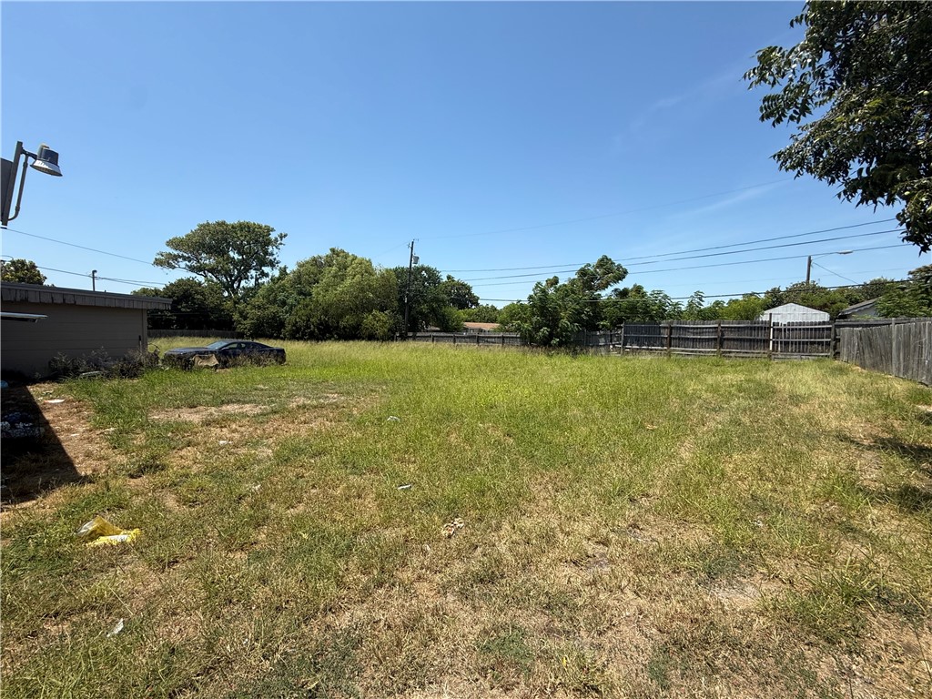 1218 Barton St Property Photo 19