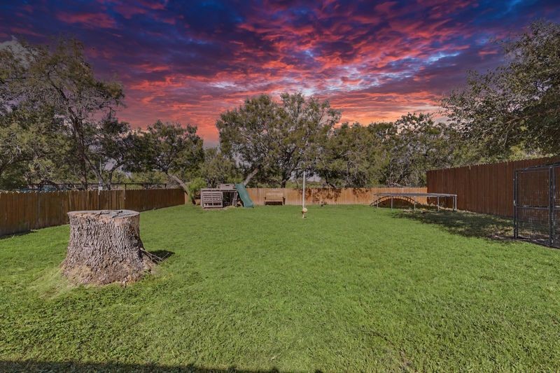 150 Fm 1360 Property Photo 21
