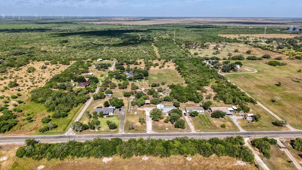 150 Fm 1360 Property Photo 34