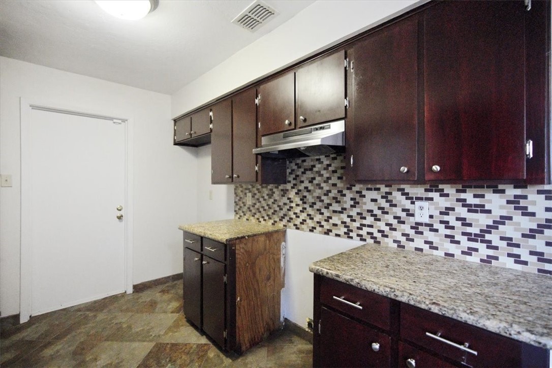 301 N Pasadena Dr Property Photo 11