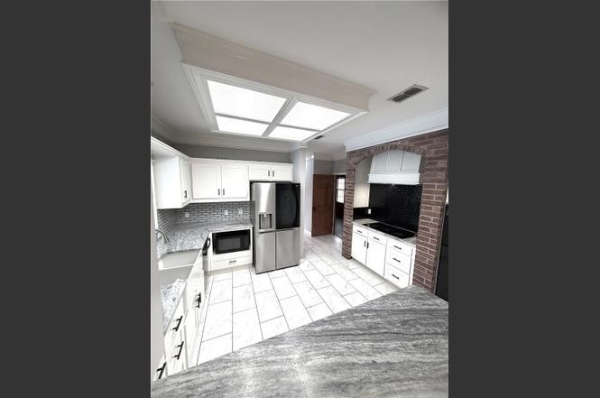 4517 River Park Dr Property Photo 12