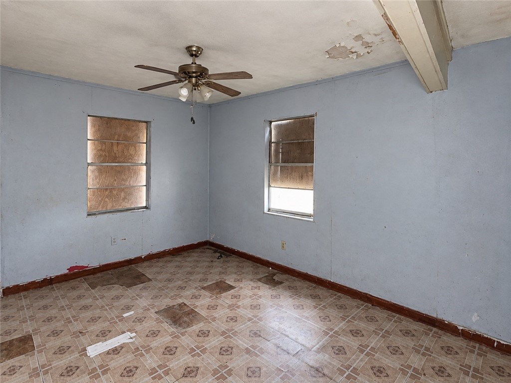 1163 Ochoa St Property Photo 4