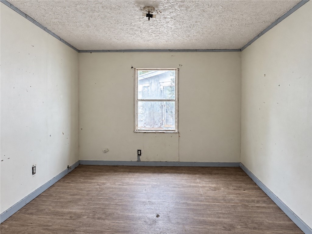 1163 Ochoa St Property Photo 6