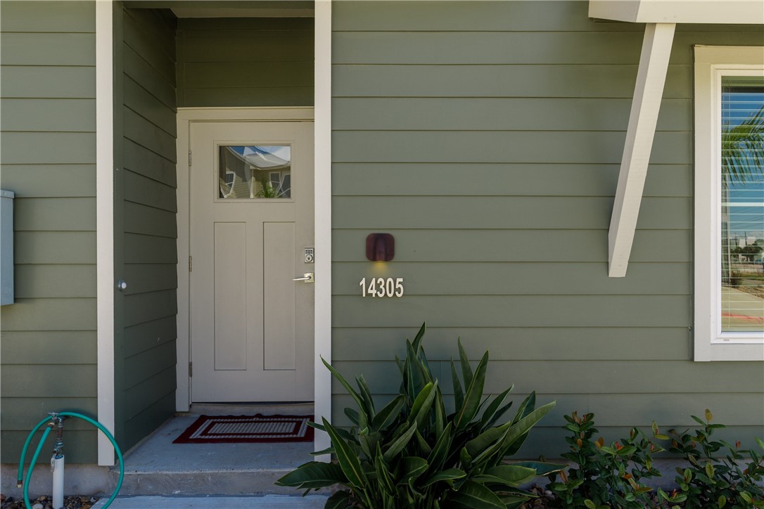 14305 Kemps Way Property Photo 2