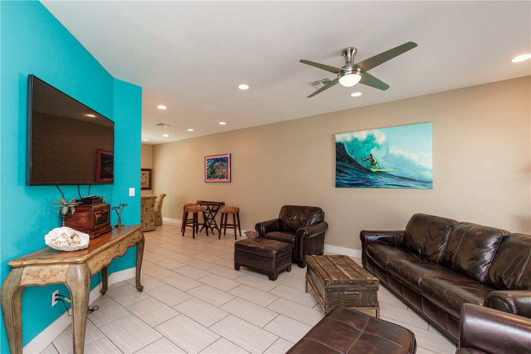 14305 Kemps Way Property Photo 3