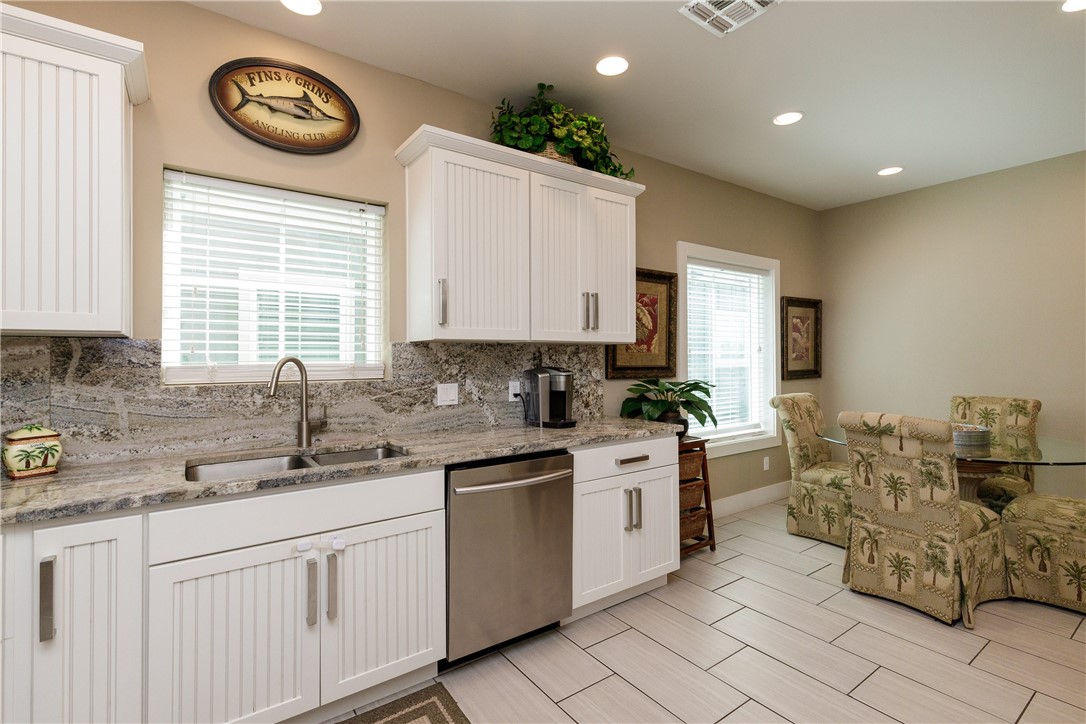 14305 Kemps Way Property Photo 5