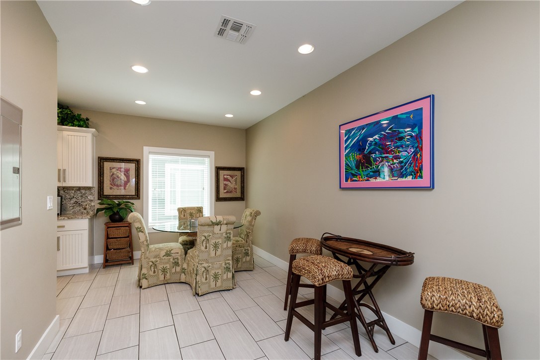 14305 Kemps Way Property Photo 10