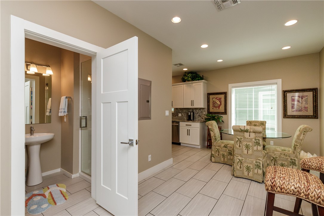 14305 Kemps Way Property Photo 11