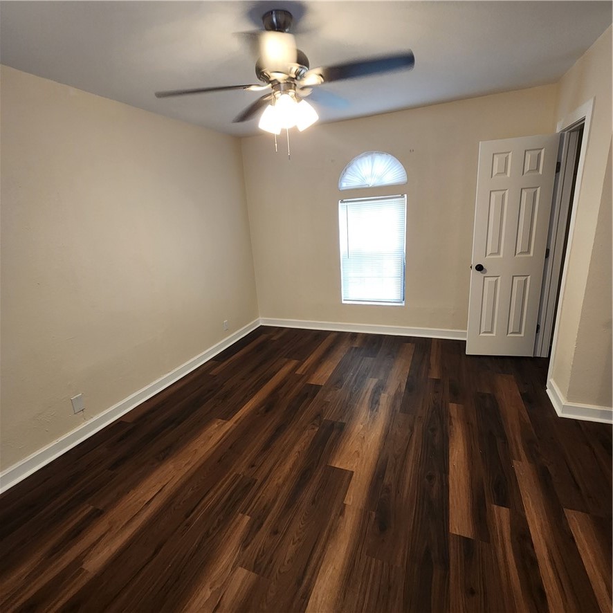 937 Poth Property Photo 6