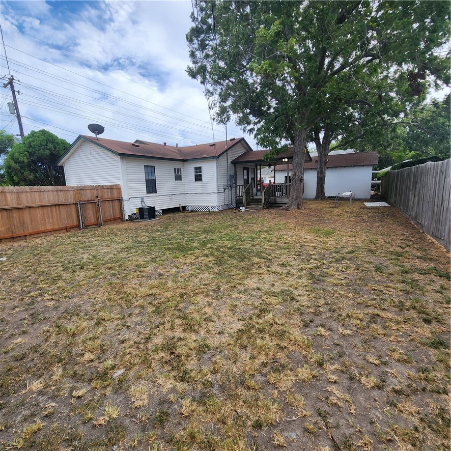 937 Poth Property Photo 13
