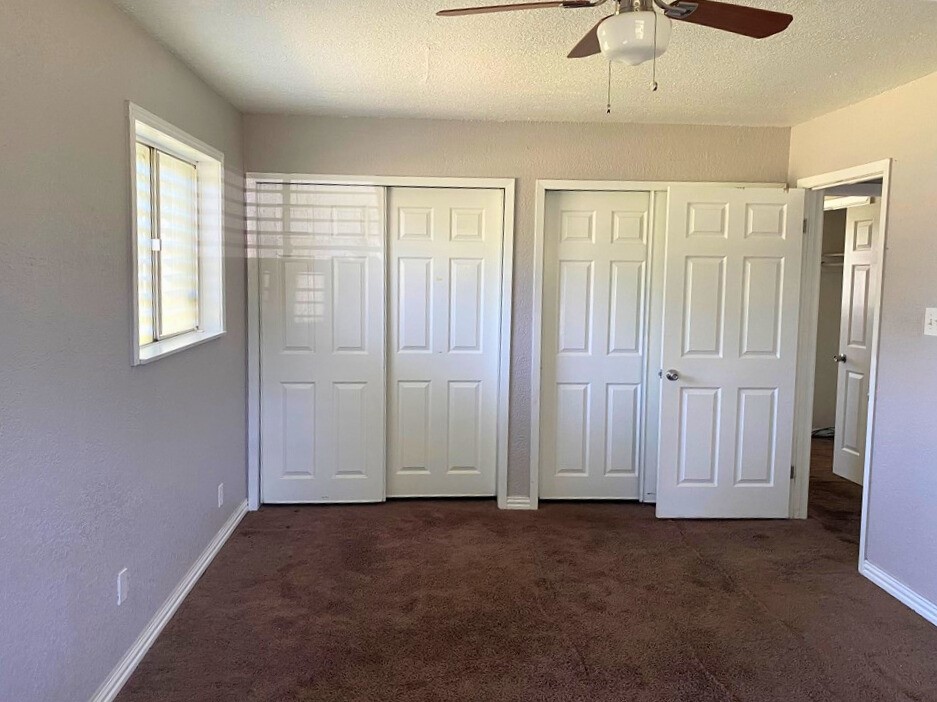 1233 Baywood Property Photo 8