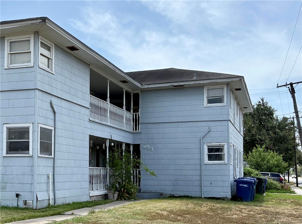 253 Oleander Ave 2 Property Photo 1