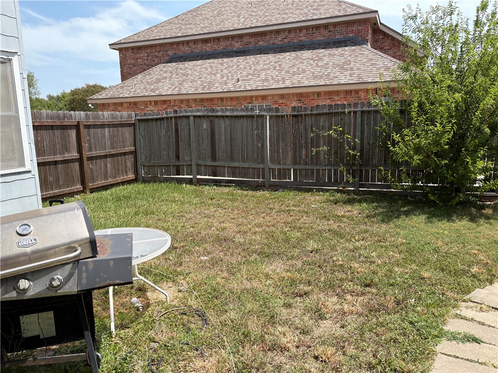 253 Oleander Ave 2 Property Photo 10