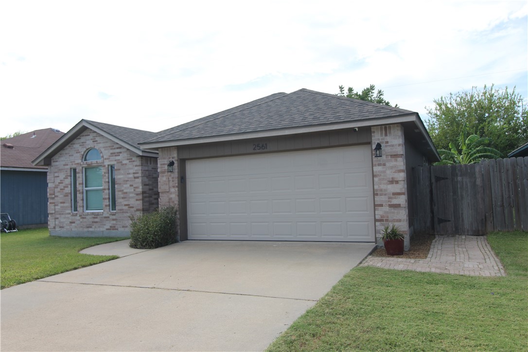 2561 Raintree Trai Property Photo 2