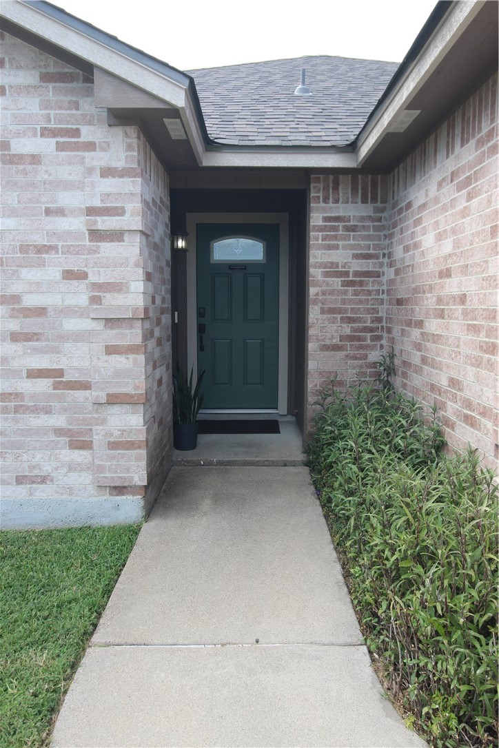 2561 Raintree Trai Property Photo 4