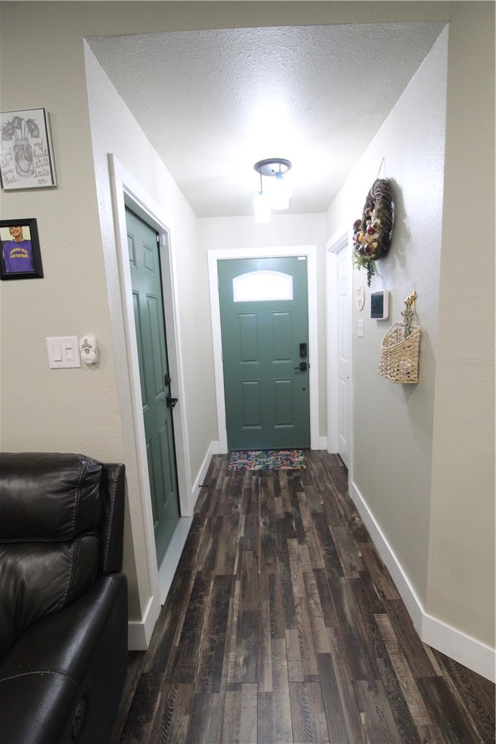 2561 Raintree Trai Property Photo 23