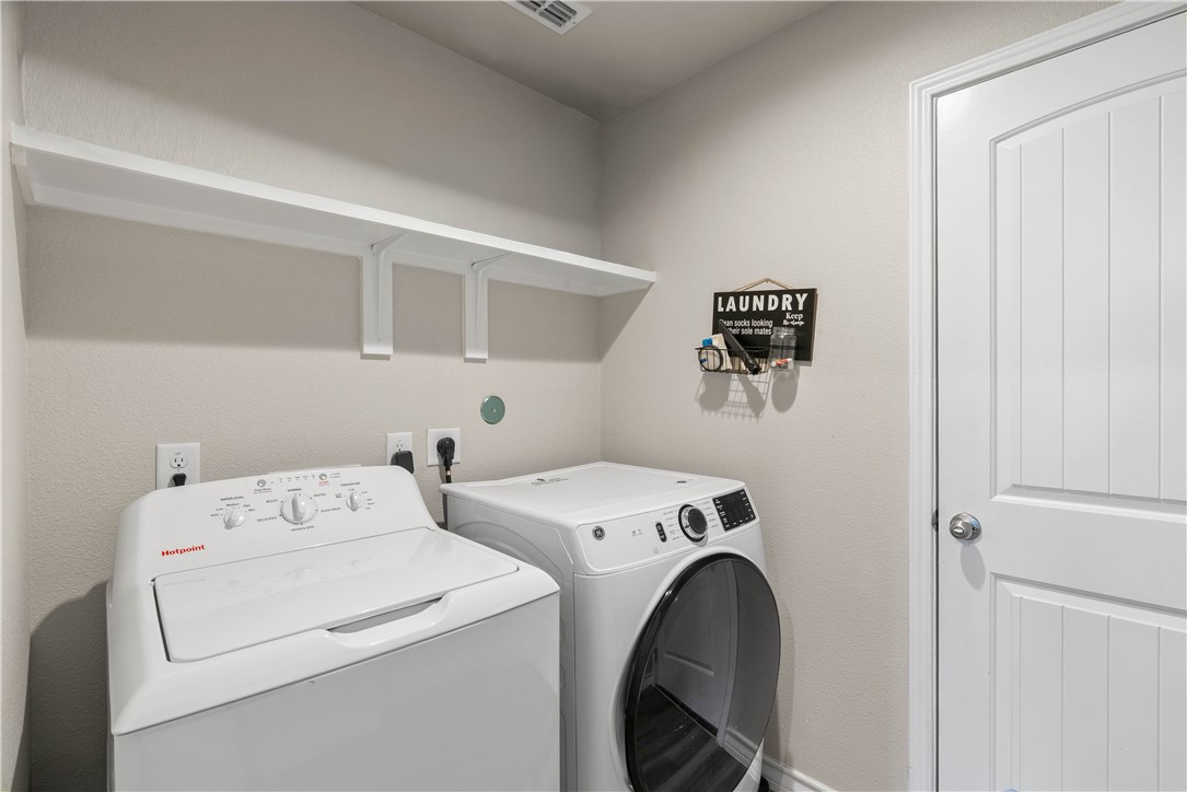 108 Donegal St Property Photo 11