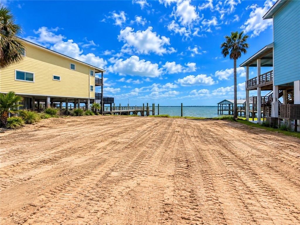 123 Ocean Dr Property Photo 1