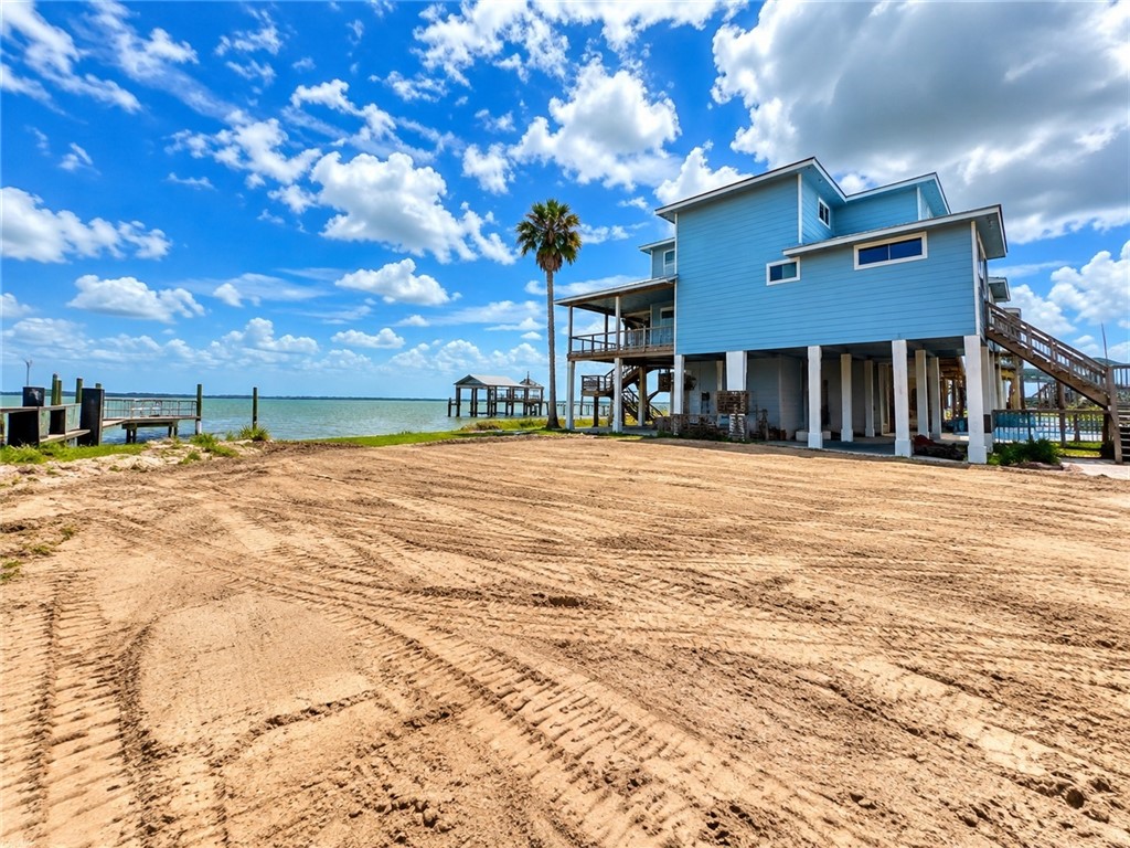 123 Ocean Dr Property Photo 2