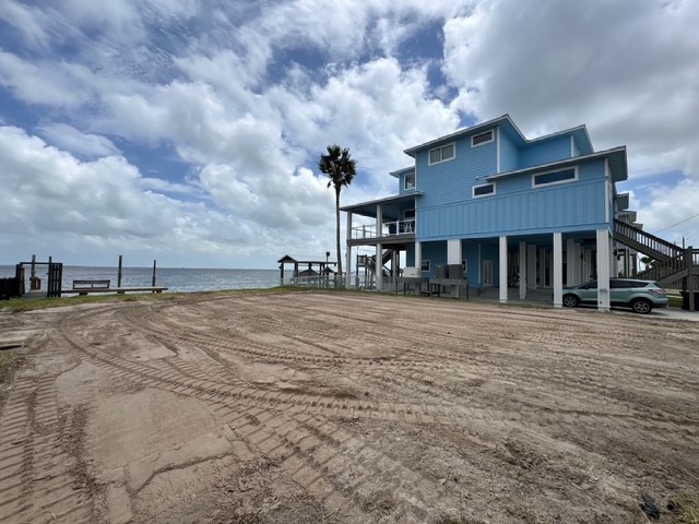 123 Ocean Dr Property Photo 4