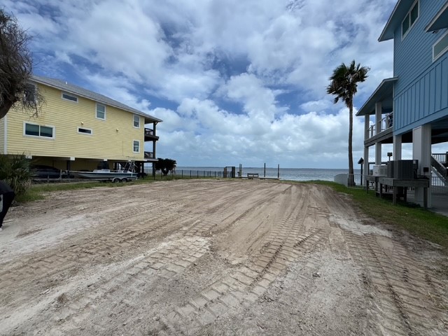 123 Ocean Dr Property Photo 7