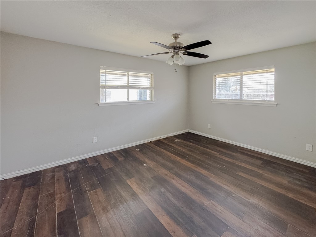 10750 Westwood Dr Property Photo 8