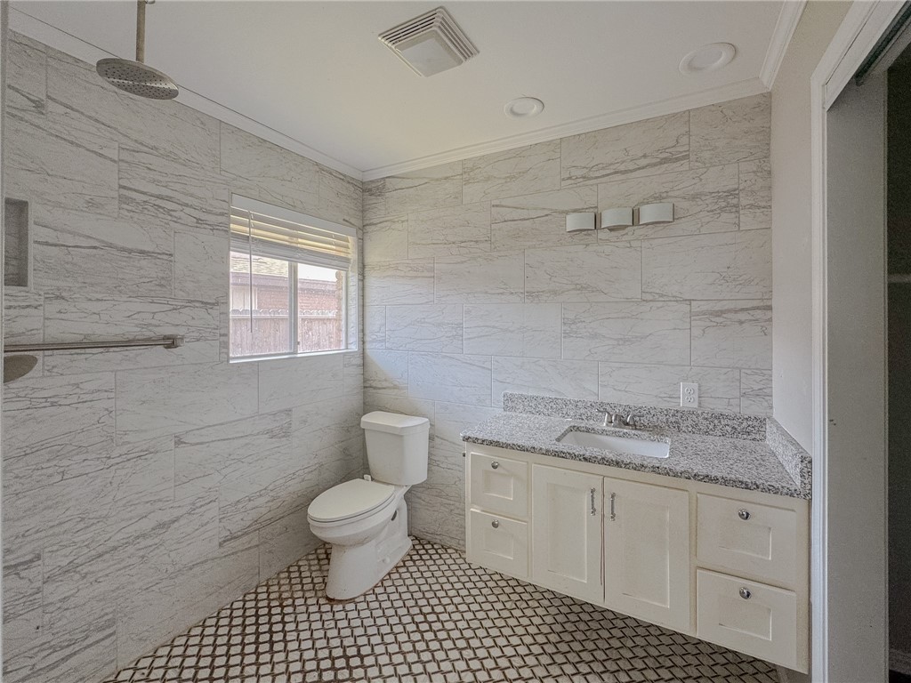 10750 Westwood Dr Property Photo 10