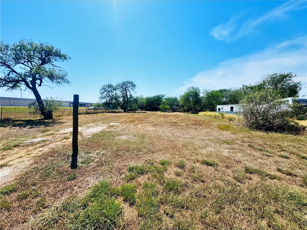 217 Rusk St Property Photo 2