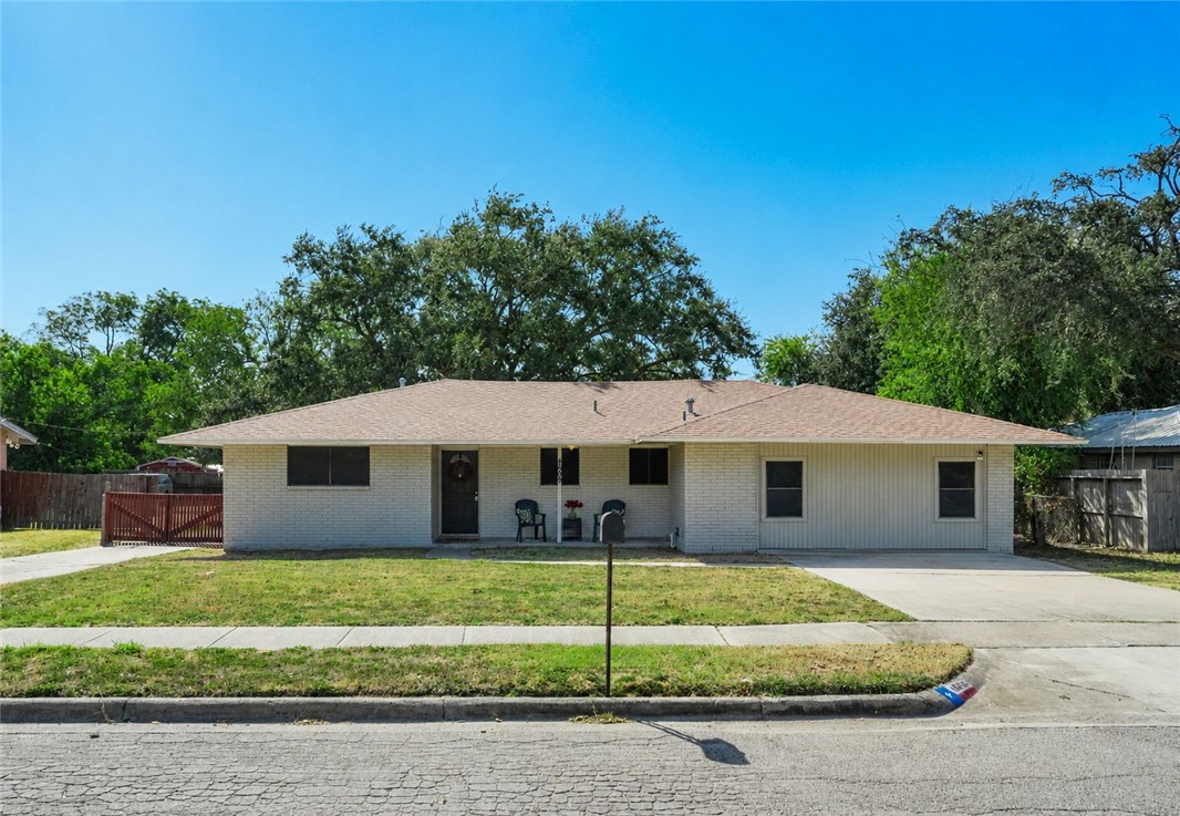 4809 River View Property Photo 1