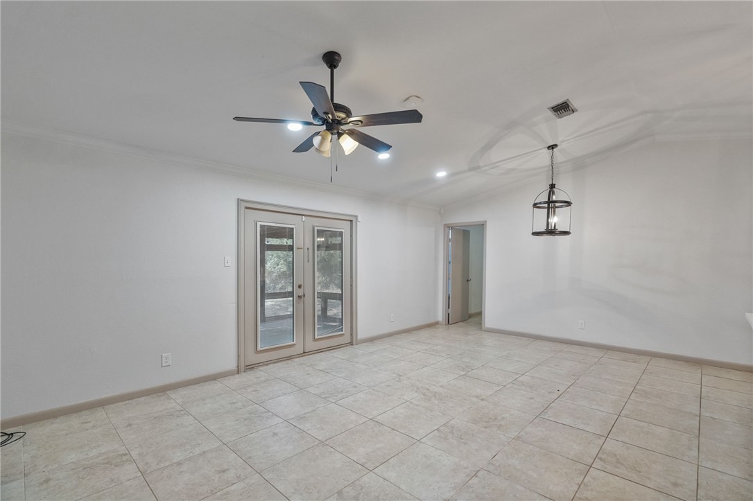 4809 River View Property Photo 3