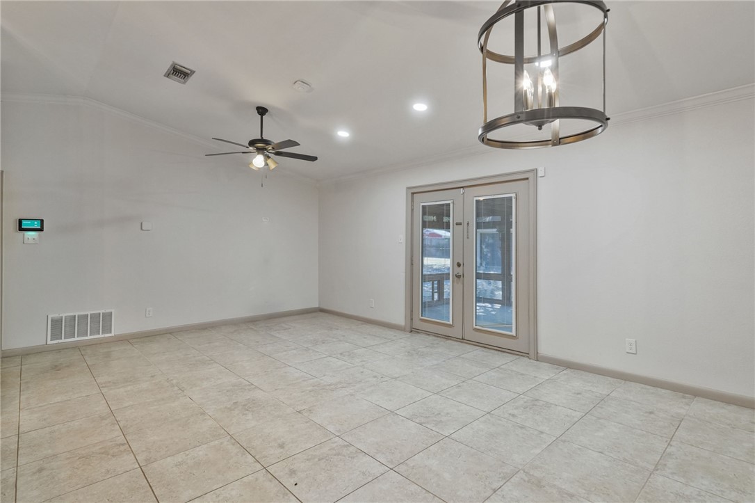 4809 River View Property Photo 5