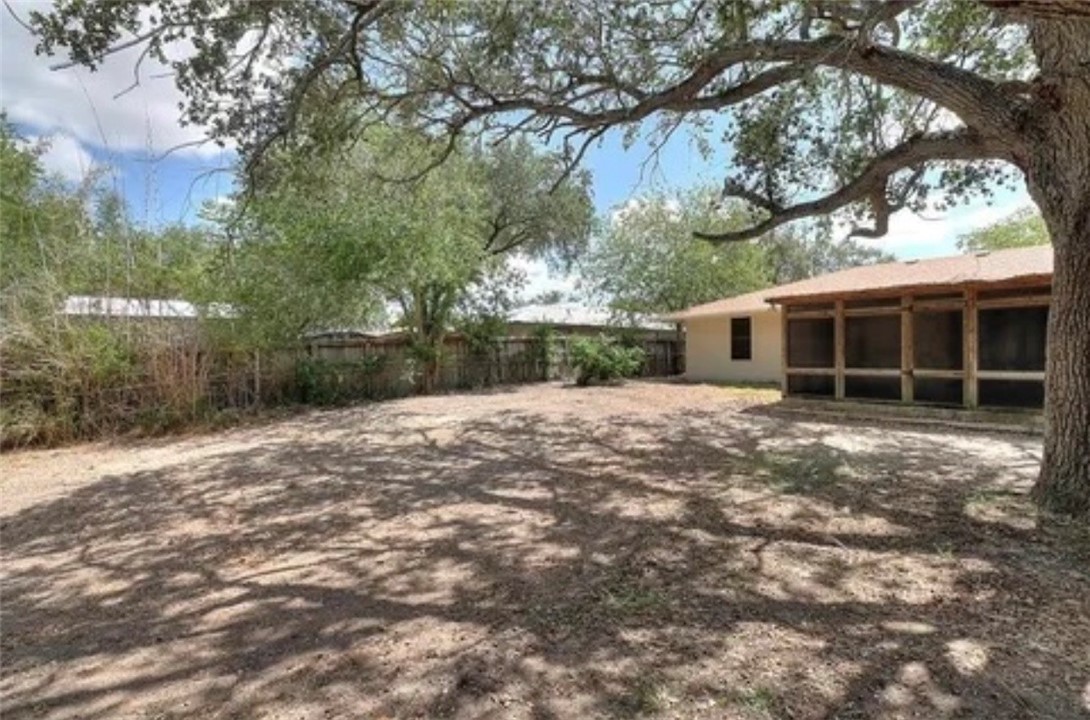 4809 River View Property Photo 18
