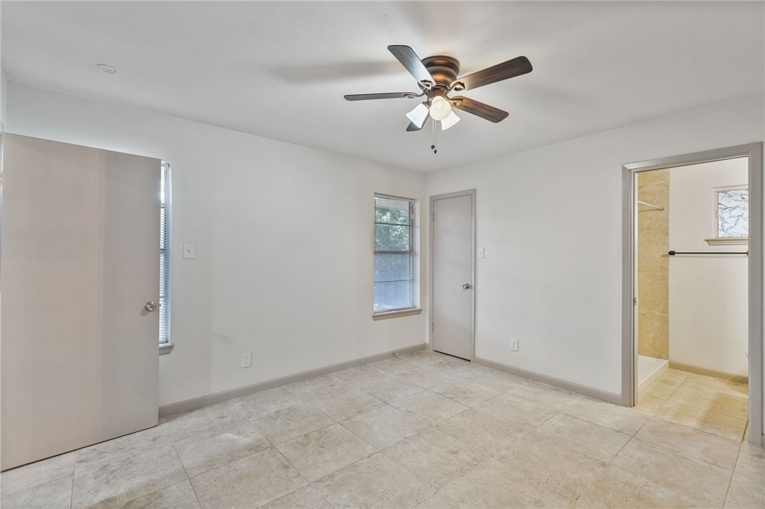 4809 River View Property Photo 18