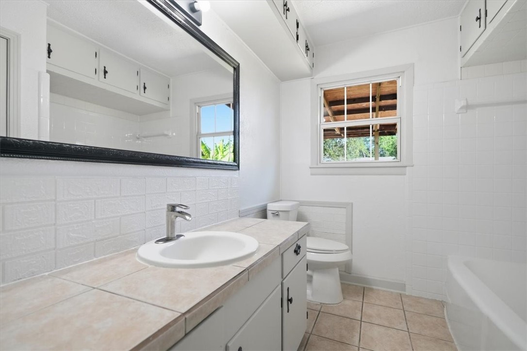1226 Bernice Dr Property Photo 8