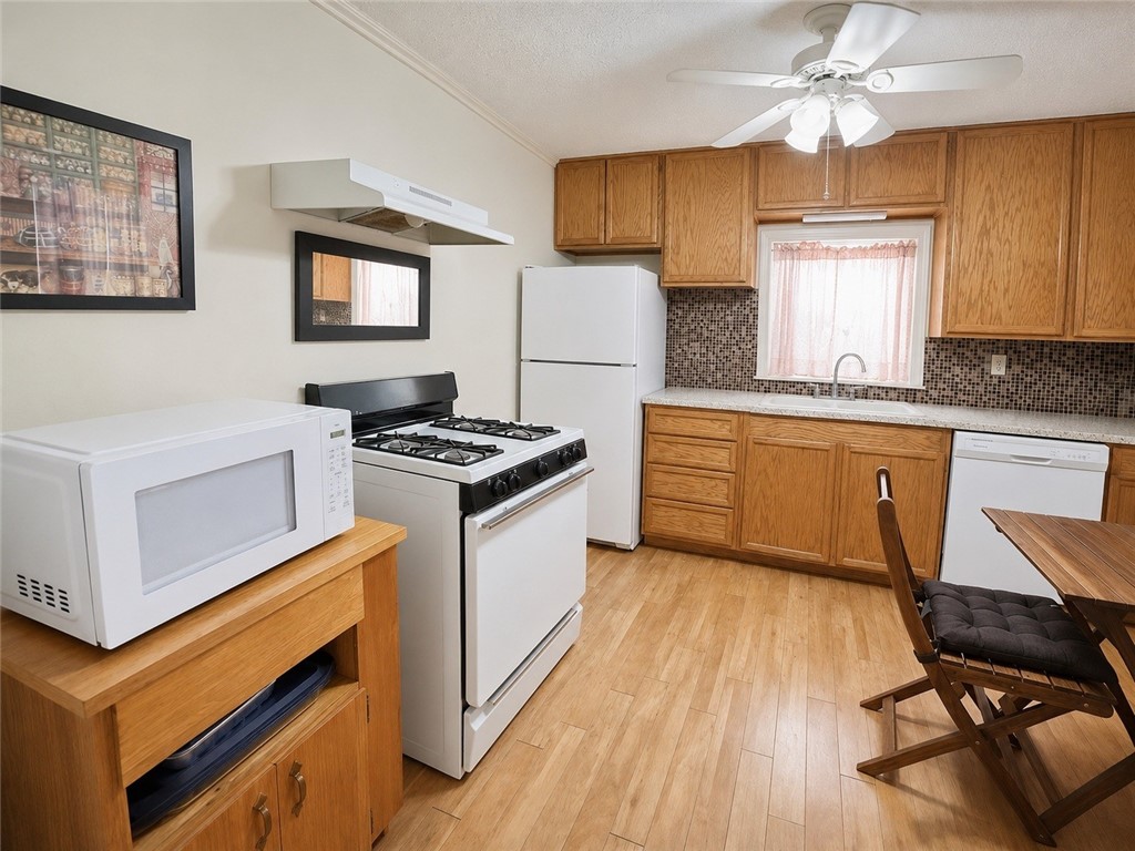518 Commerce St Property Photo 4
