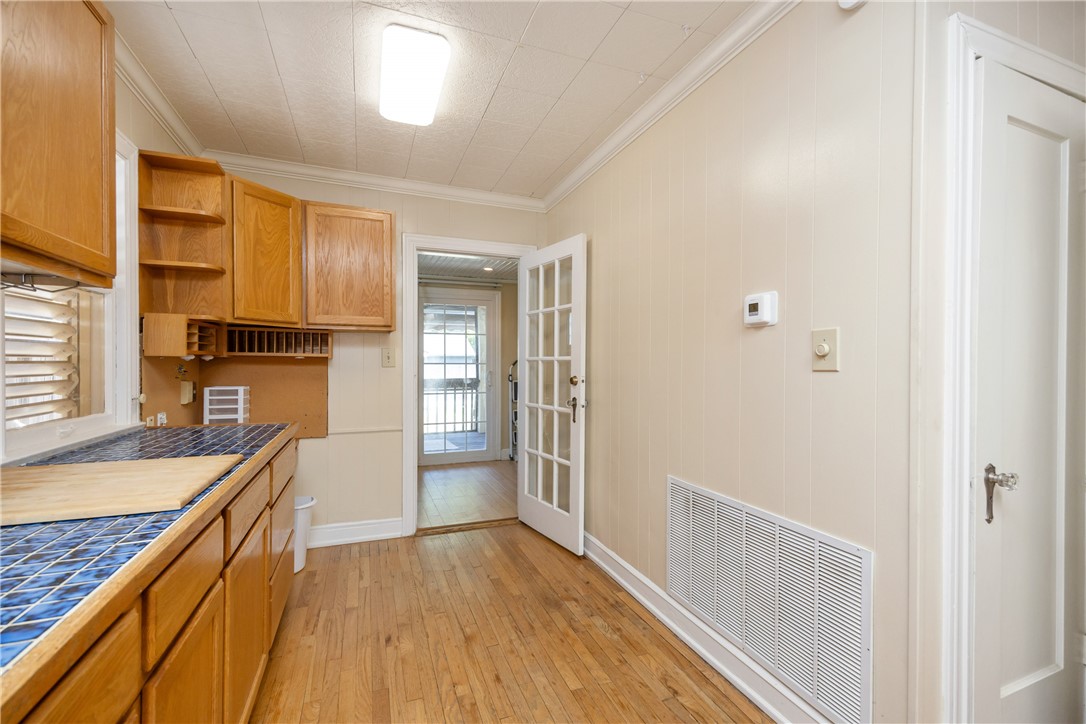 322 Southern St Property Photo 13
